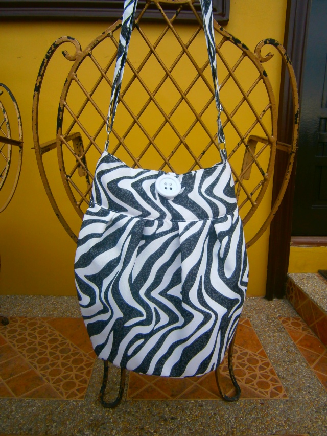 Black and white zebra bag